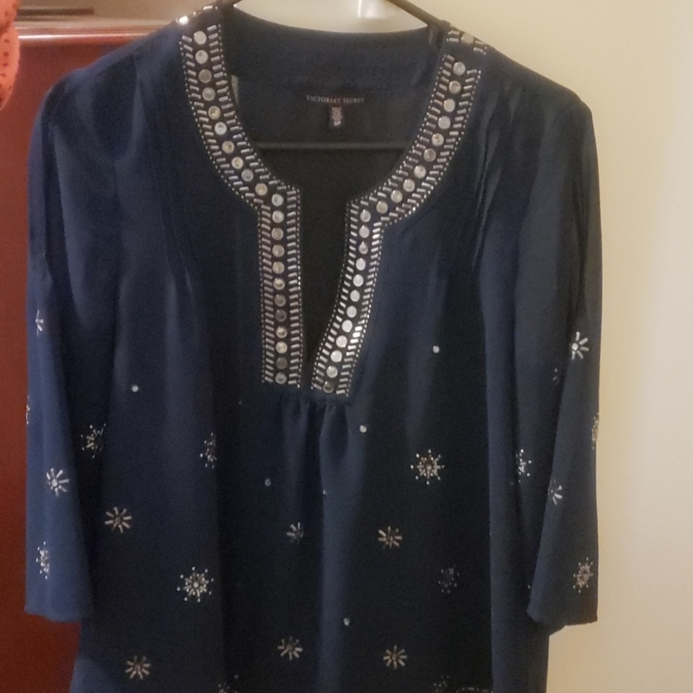 Blouse size small